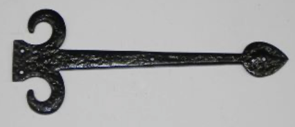 Rustieke kruisheng met krullen - Lengte: 42.5cm - Dikte: 5.5mm - zwart gecoat na verzinken