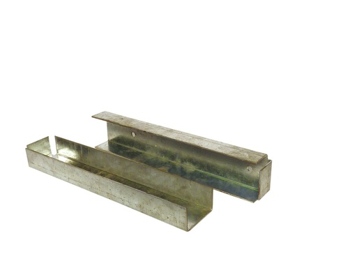 [W19025] U-profiel t.b.v. betonplaat muur- of hoekbevestiging.